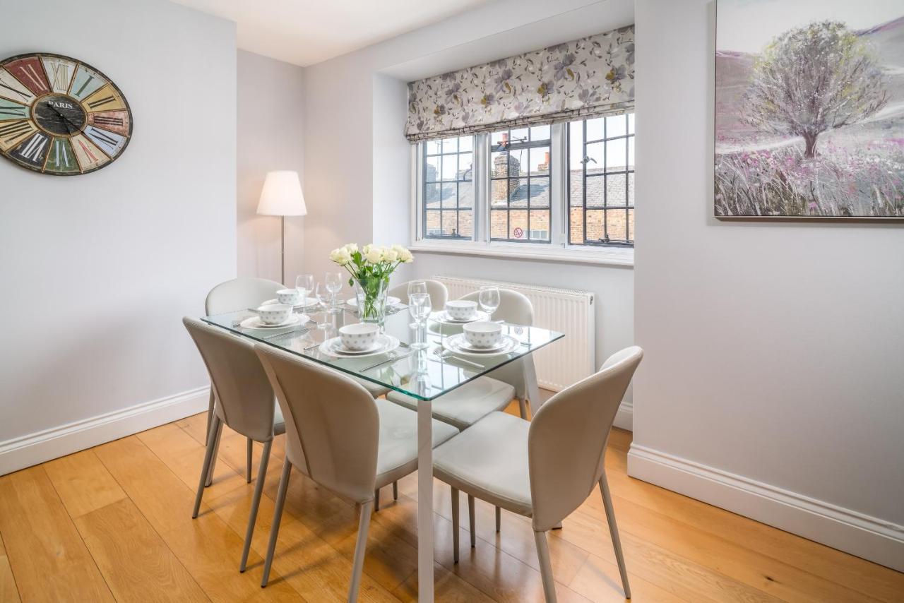 Castle Properties:Eton-The College Windsor Eksteriør billede